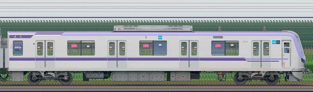 東京メトロ18000系18112海側の側面写真