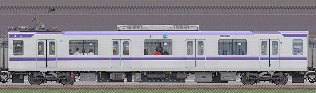 東京メトロ18000系18912山側の側面写真
