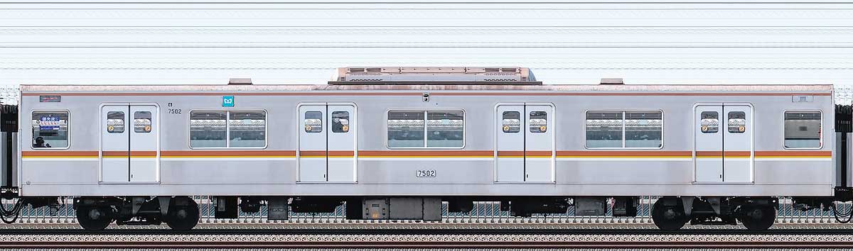 東京メトロ7000系75022側の側面写真