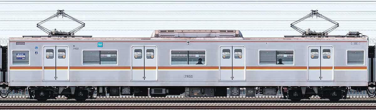 東京メトロ7000系79022側の側面写真