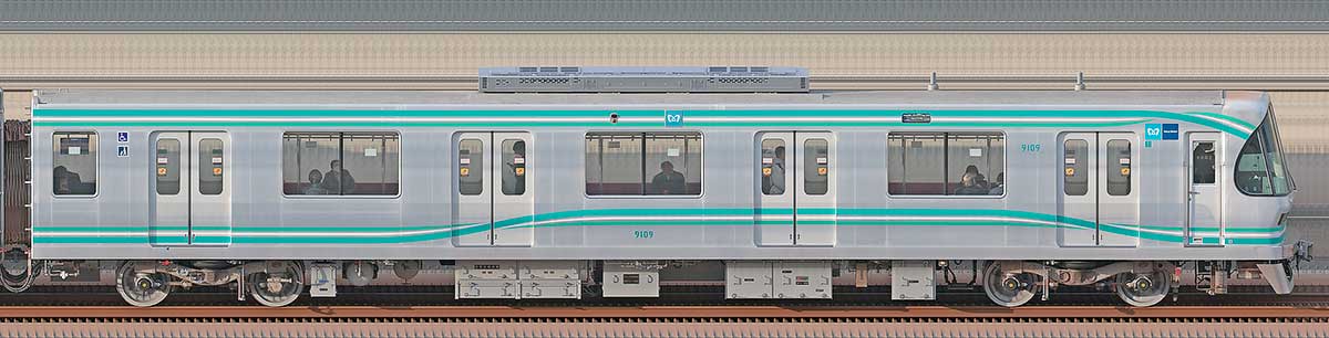 東京メトロ9000系リニューアル車9109海側の側面写真