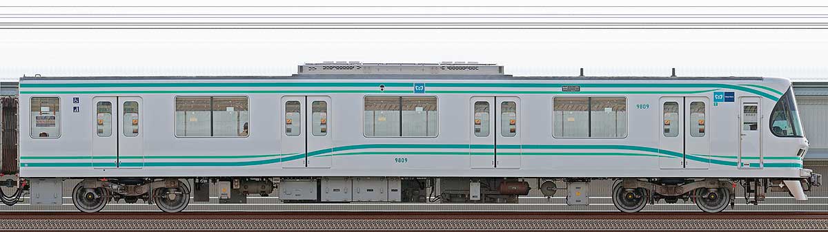 東京メトロ9000系リニューアル車9809山側の側面写真