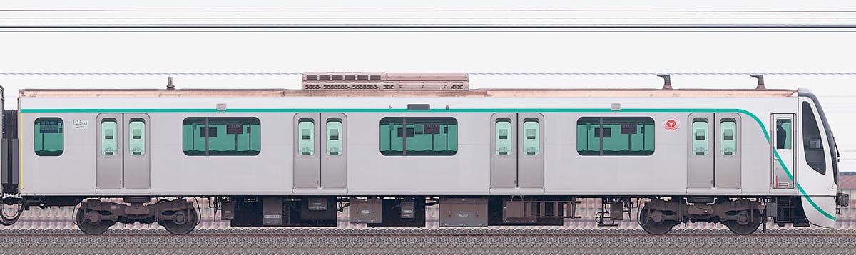 東急2020系クハ2030山側の側面写真