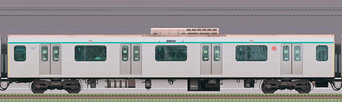 東急2020系サハ2427山側の側面写真