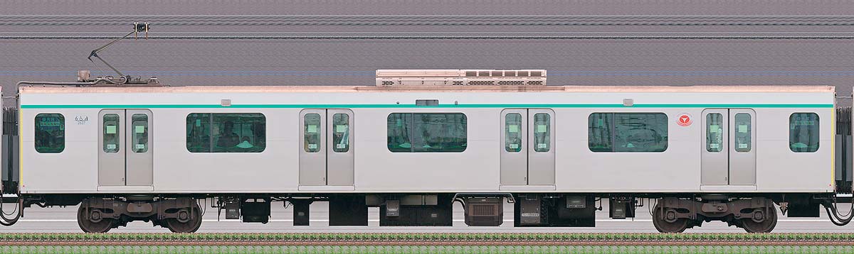 東急2020系デハ2627山側の側面写真
