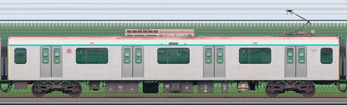 東急2020系デハ2638（2025年撮影）海側の側面写真