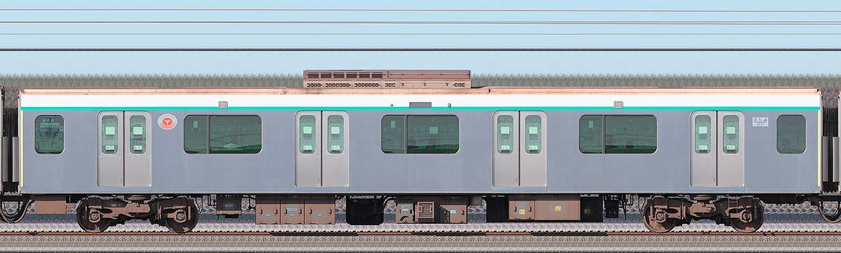 東急2020系デハ2830海側の側面写真