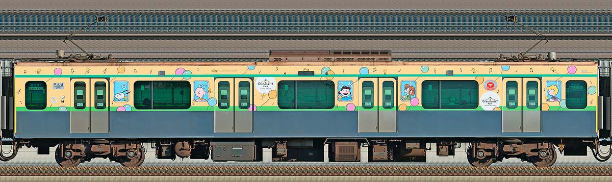 東急2020系「南町田グランベリーパーク号」デハ2937山側の側面写真