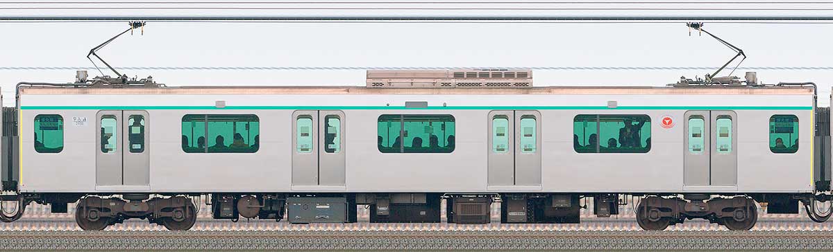 東急2020系デハ2938(2025年撮影)山側の側面写真