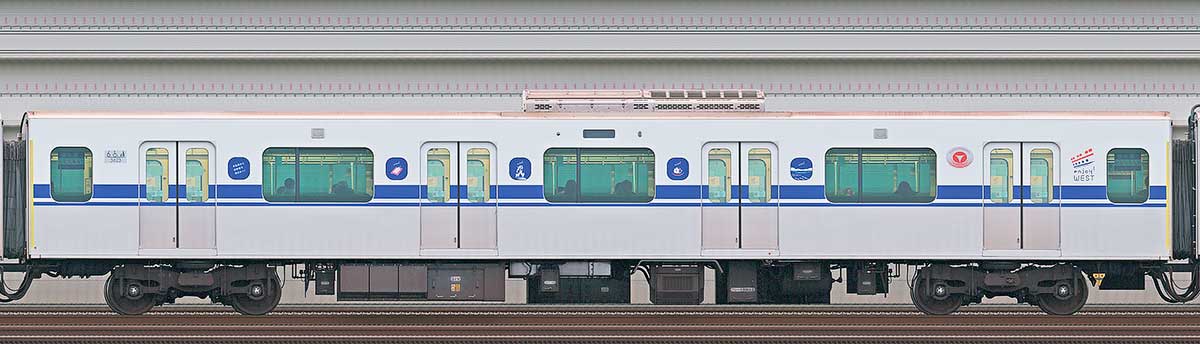 東急3020系デハ3623「新幹線デザインラッピングトレイン」山側の側面写真