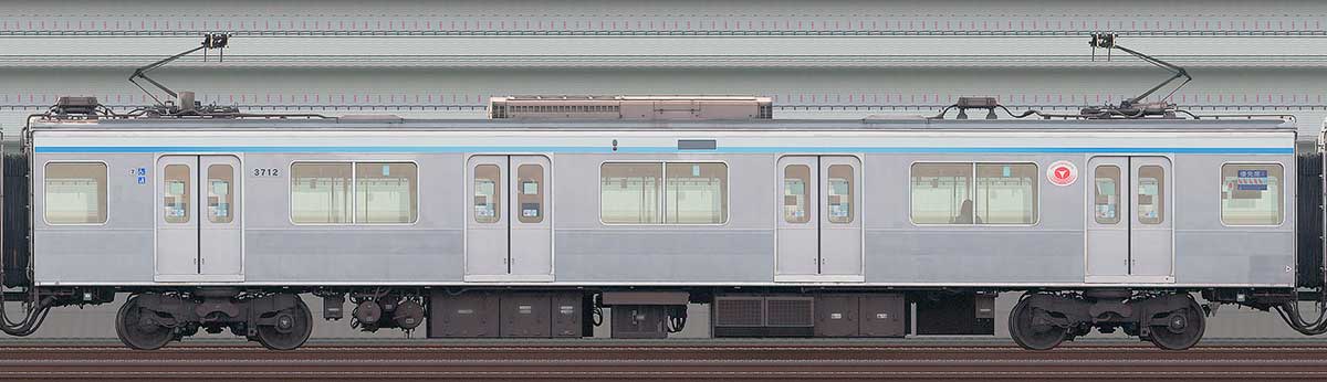 東急3000系デハ3712(リニューアル車)山側の側面写真