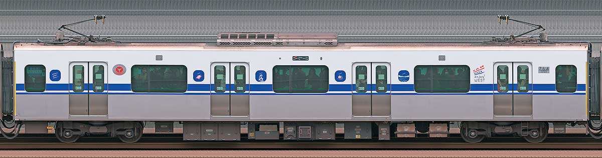 東急3020系デハ3723「新幹線デザインラッピングトレイン」海側の側面写真