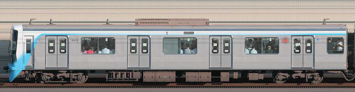 東急3000系クハ3812(リニューアル車)海側の側面写真