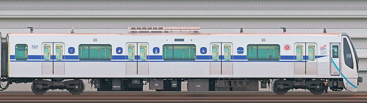 東急3020系クハ3823「新幹線デザインラッピングトレイン」山側の側面写真