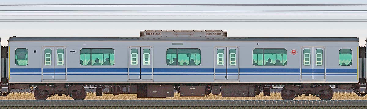 東急電鉄5050系4000番台「新幹線デザインラッピングトレイン」サハ4705海側の側面写真