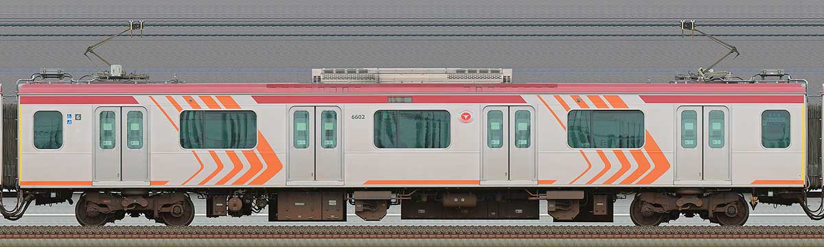東急6000系デハ6602山側の側面写真