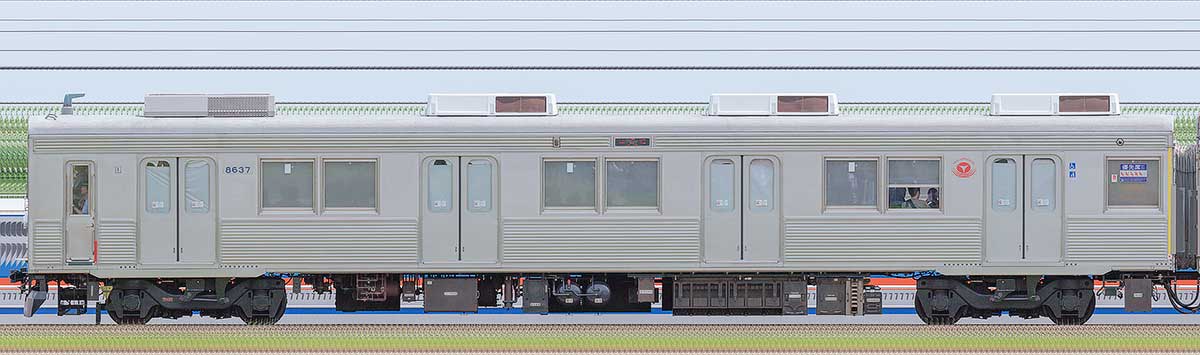 東急電鉄8500系動態保存車デハ8637山側の側面写真