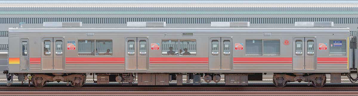 東急9000系クハ9008山側の側面写真