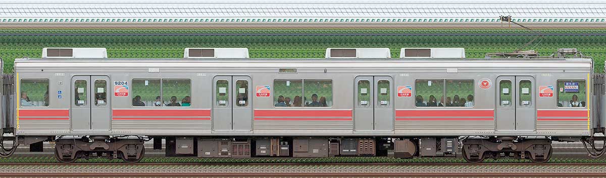 東急9000系デハ9204海側の側面写真