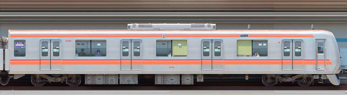 東葉高速鉄道2000系2104海側の側面写真