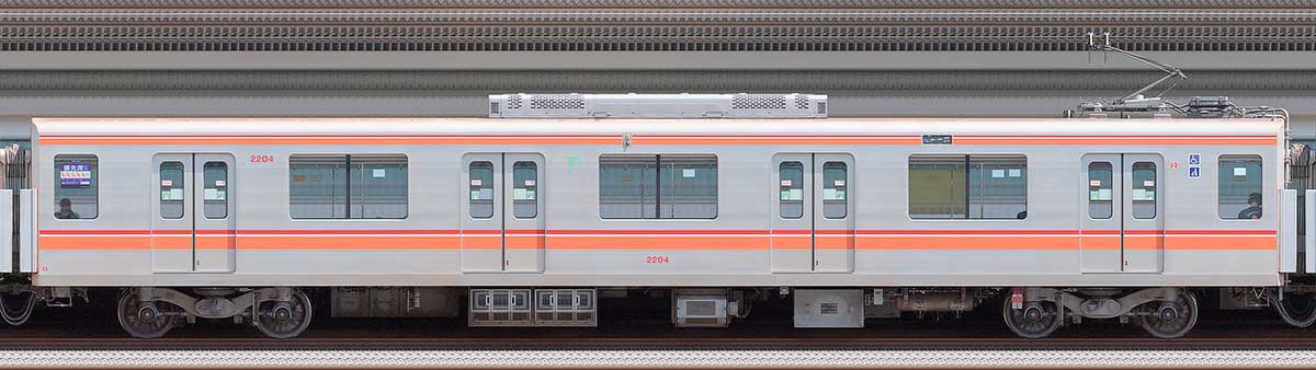 東葉高速鉄道2000系2204山側の側面写真