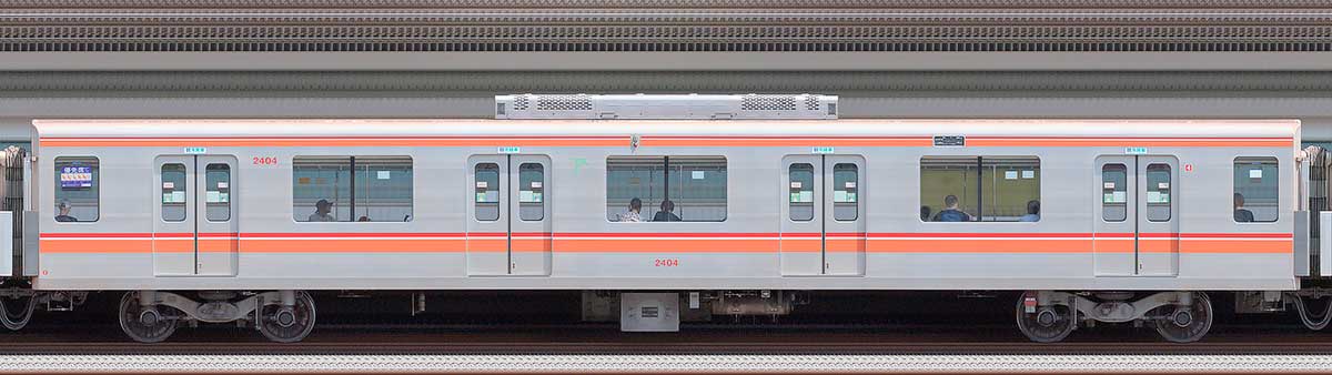東葉高速鉄道2000系2404山側の側面写真