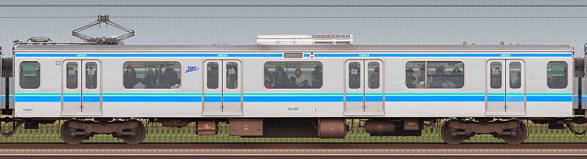 東京臨海高速鉄道70-000形70-021海側の側面写真