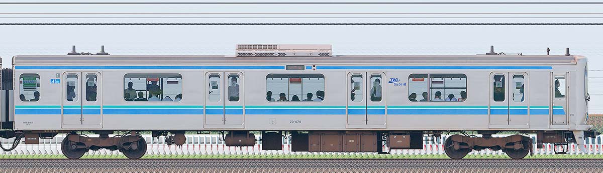 東京臨海高速鉄道70-000形70-079山側の側面写真