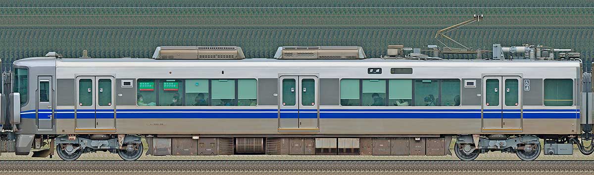JR西日本521系クハ520-29東側の側面写真