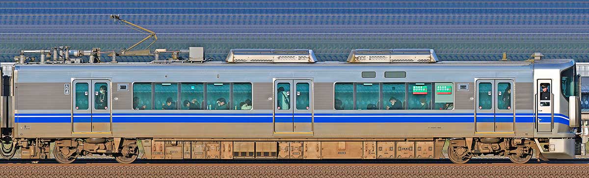 JR西日本521系クハ520-58西側の側面写真