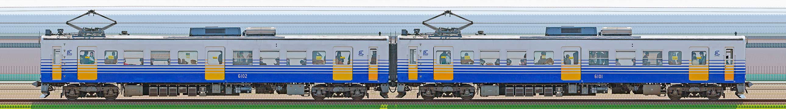 えちぜん鉄道MC6101形6102＋6101（海側）の編成サイドビュー