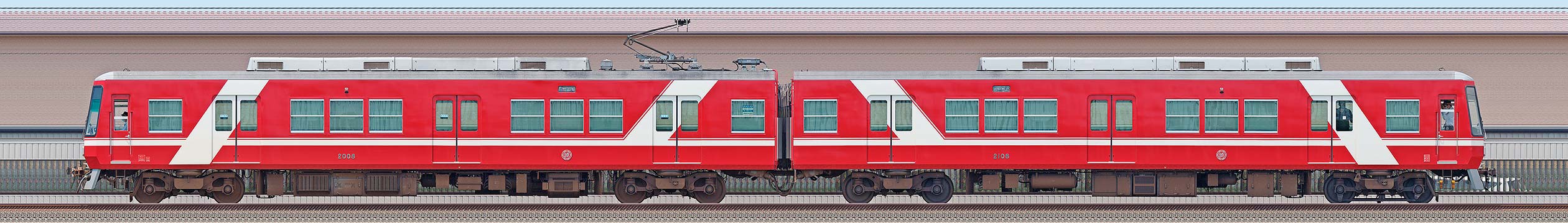 遠州鉄道2000形2008編成（東側）の編成サイドビュー