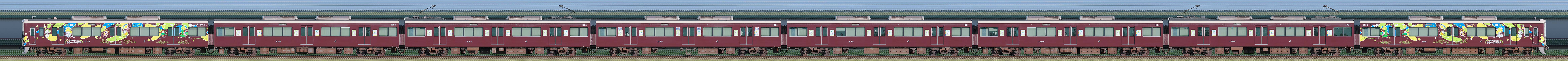 阪急1300系1304編成「カーボンニュートラル運行」ラッピング(西側)の編成サイドビュー