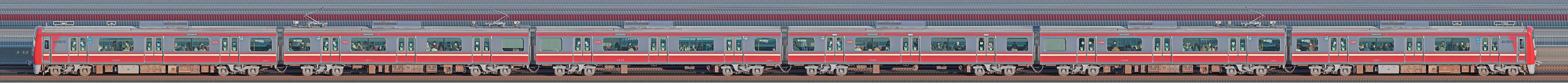 京急電鉄 新1000形（15次車）1367編成（PMSM搭載編成・山側）の編成サイドビュー