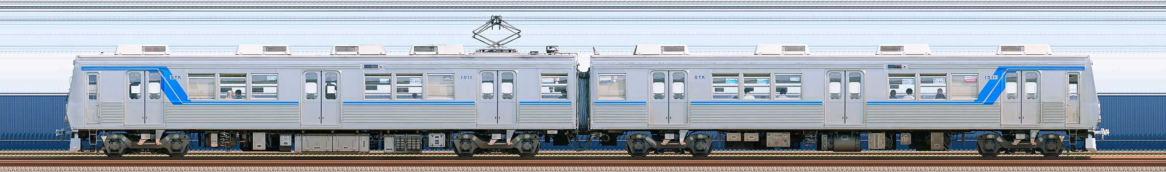 静岡鉄道1000形1011編成（海側）の編成サイドビュー