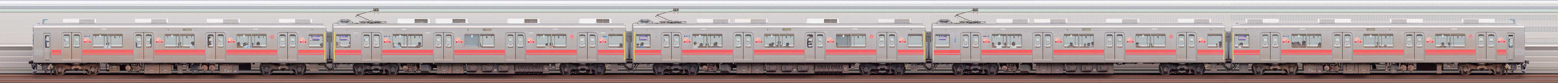 東急9000系9013編成(山側)の編成サイドビュー