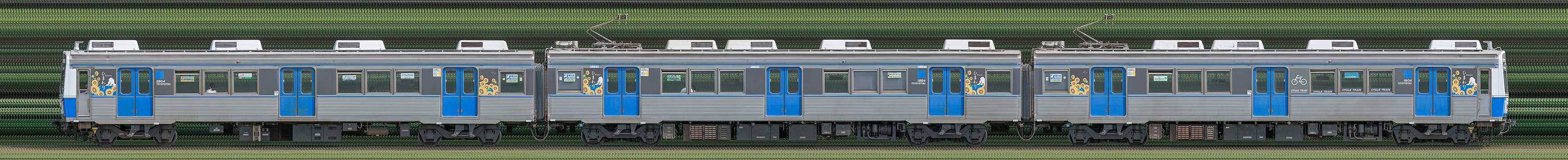 豊橋鉄道1800系1804編成「ひまわり号」(奇数側)の編成サイドビュー