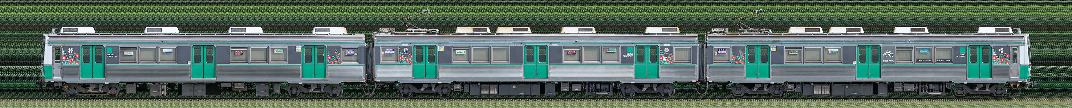 豊橋鉄道1800系1808編成「椿号」(奇数側)の編成サイドビュー
