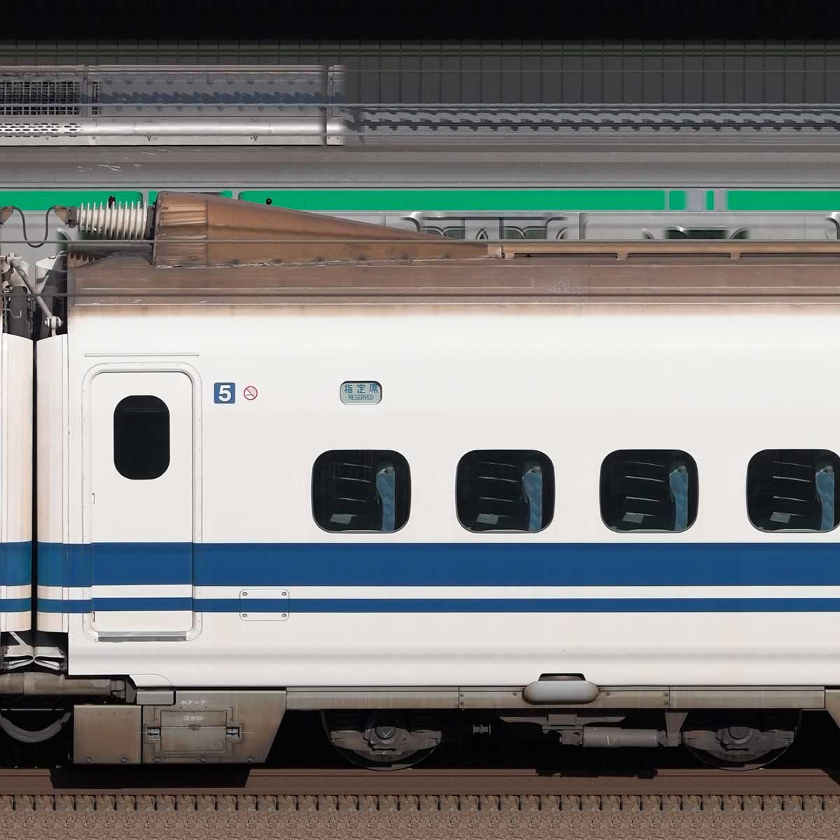 JR東海700系725-353（引退記念装飾）の側面写真｜RailFile.jp