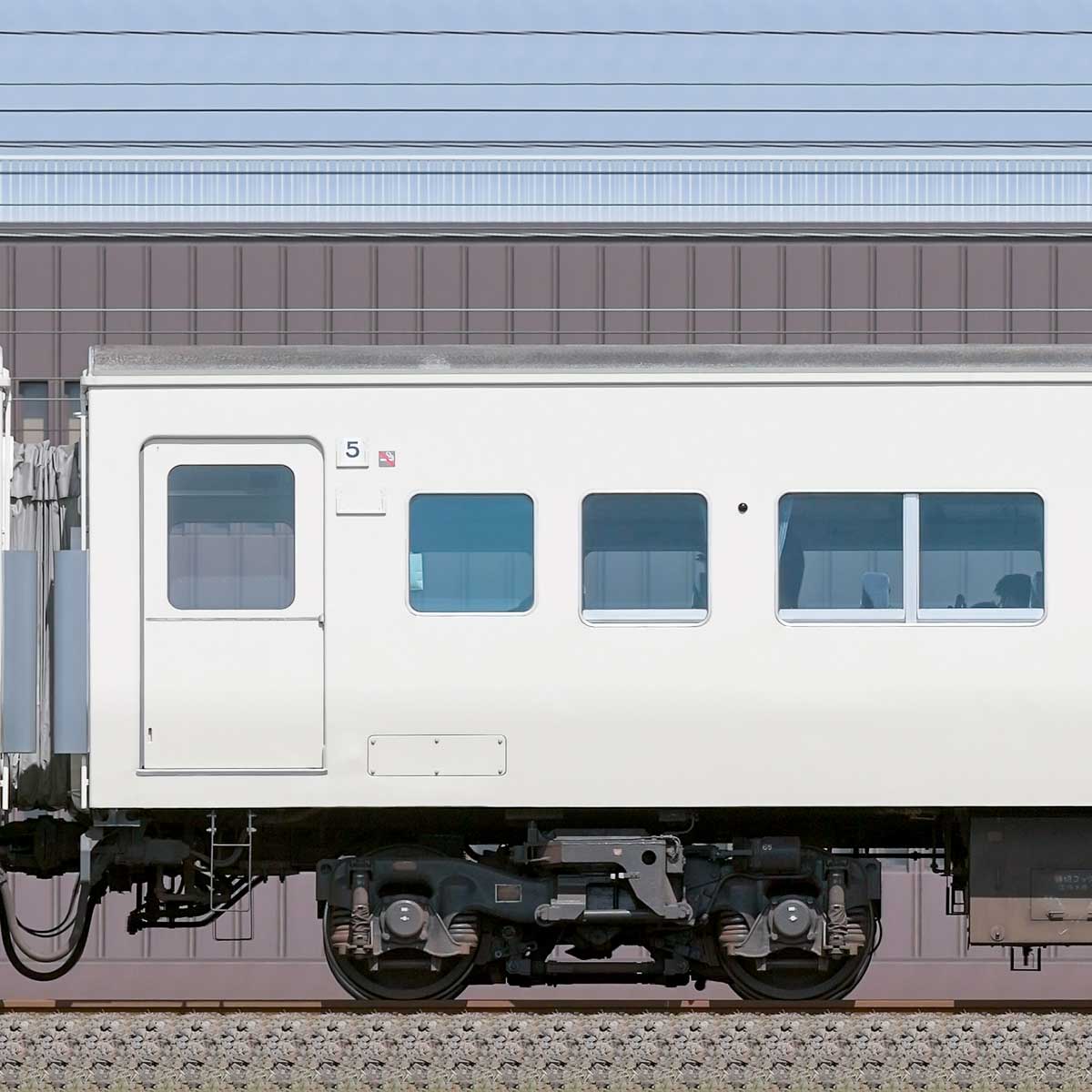 JR東日本185系モハ184-227の側面写真｜RailFile.jp｜鉄道車両