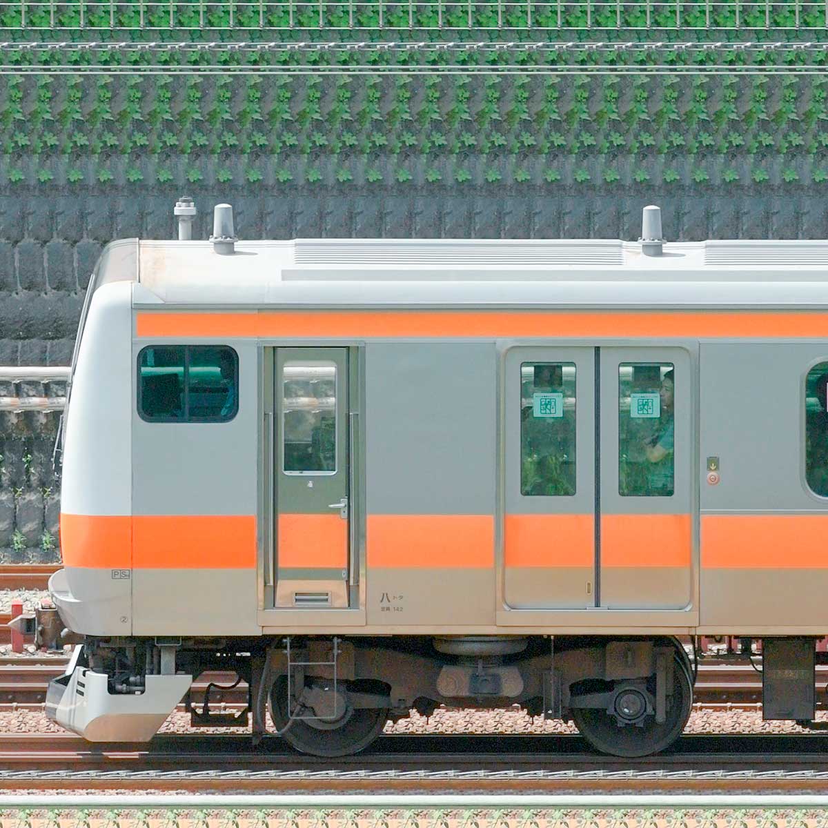 JR東日本 中央快速線 E233系H47編成（トイレ設置前・山側）｜RailFile.jp｜鉄道車両サイドビューの図鑑
