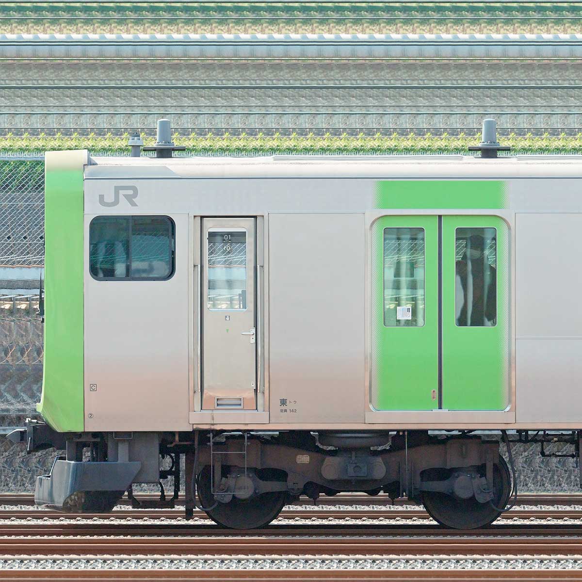 JR東日本 山手線 E235系量産先行車トウ01編成（逆サイド