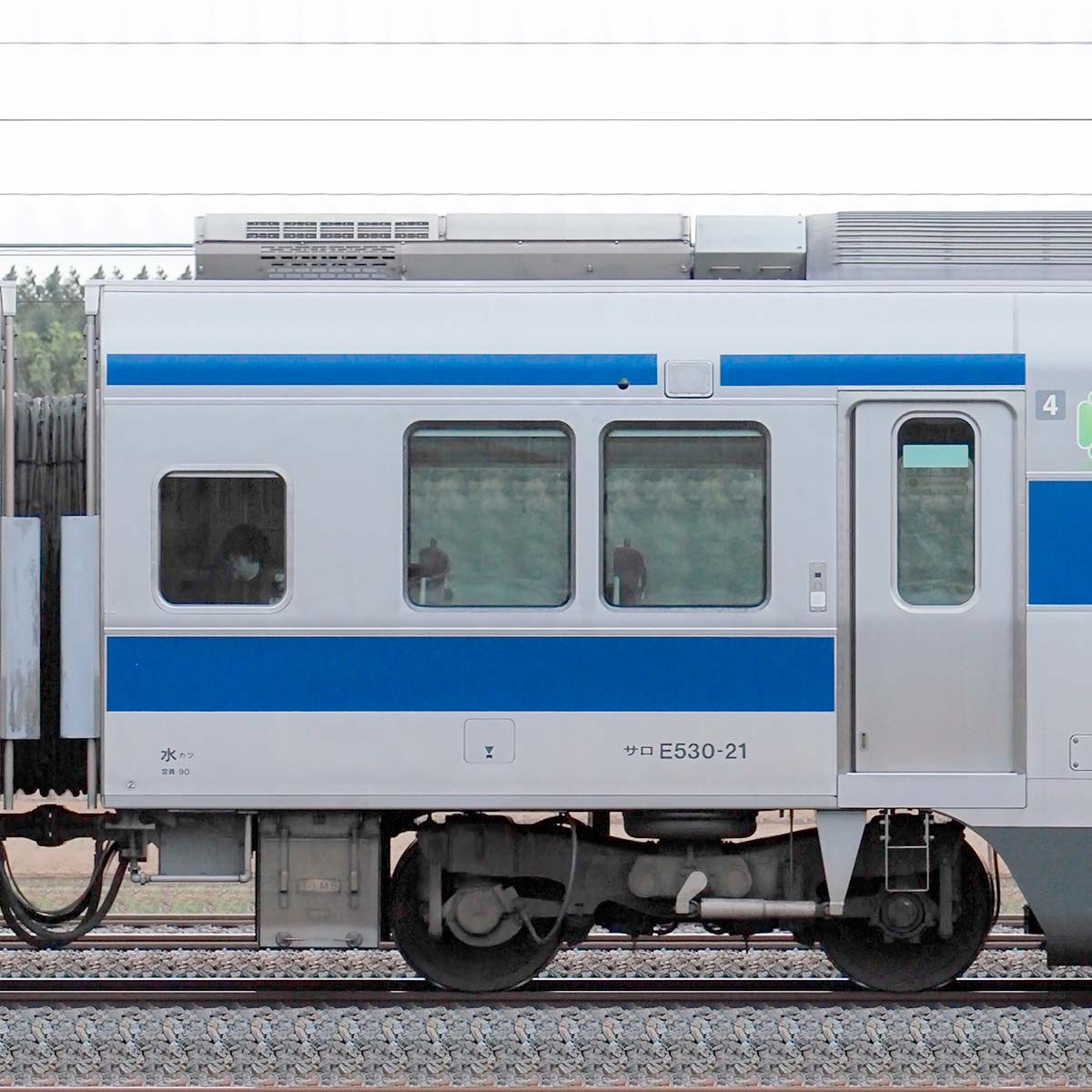 JR東日本E531系サロE530-21の側面写真｜RailFile.jp｜鉄道車両サイド