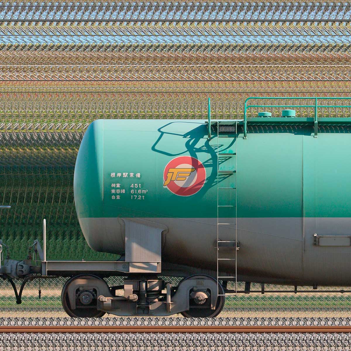 JR貨物タキ1000形タキ1000-877（日本石油輸送）の側面写真｜RailFile