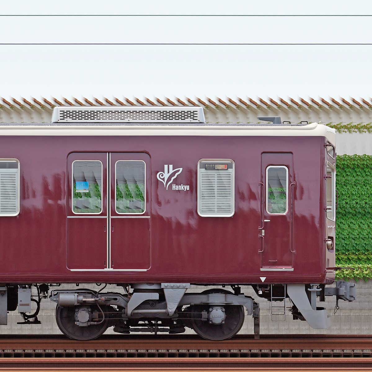阪急6000系C#6151の側面写真｜RailFile.jp｜鉄道車両サイドビューの図鑑