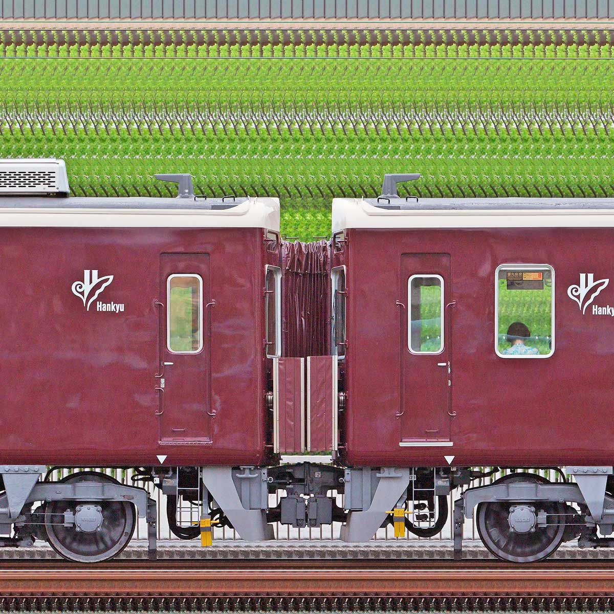 阪急7000系7090編成＋7030編成（浜側）｜RailFile.jp｜鉄道車両サイドビューの図鑑