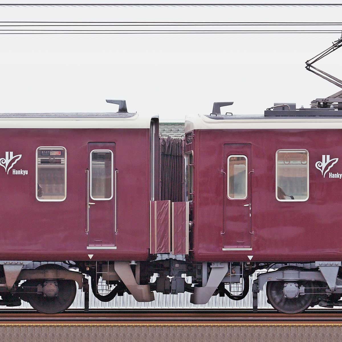 阪急電鉄7000系(神戸線リニューアル車 ) 7027編成 阪急】7000系7027Fリニューアル車 性能試運転実施 |2nd-train
