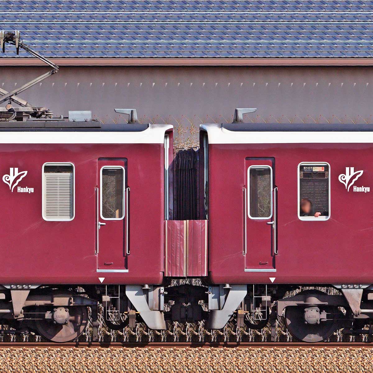 阪急8300系8312編成＋8331編成（西側）｜RailFile.jp｜鉄道車両サイドビューの図鑑