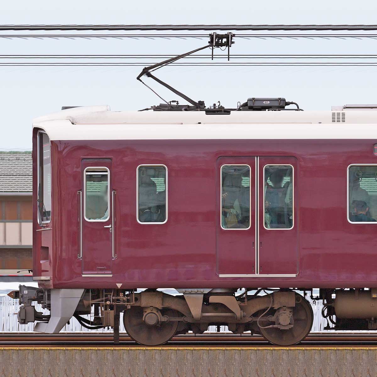 阪急9000系C#9000の側面写真｜RailFile.jp｜鉄道車両サイド