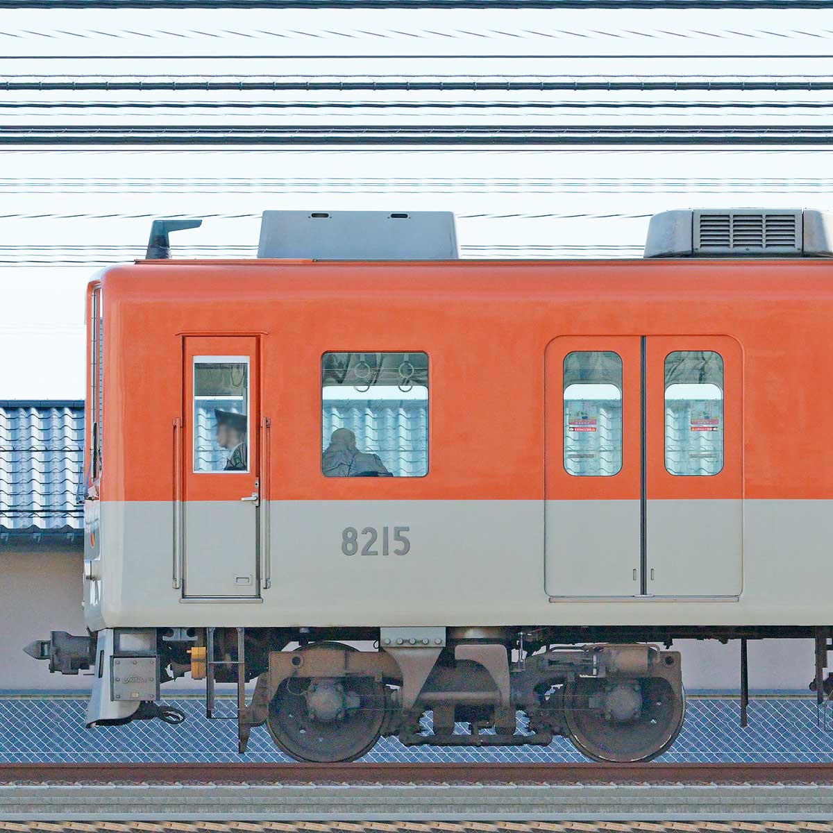 阪神8000系8215編成（山側）｜RailFile.jp｜鉄道車両サイドビューの図鑑